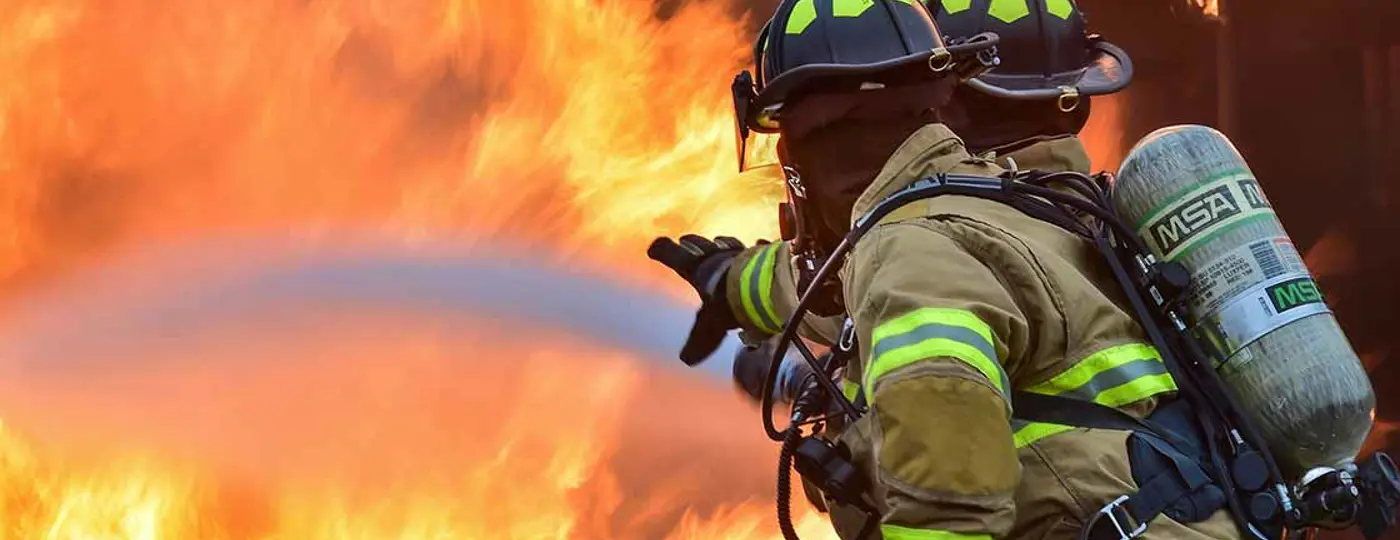 Hoe bescherm je je werf tegen brand? - Comment protéger vos chantiers de l’incendie ?